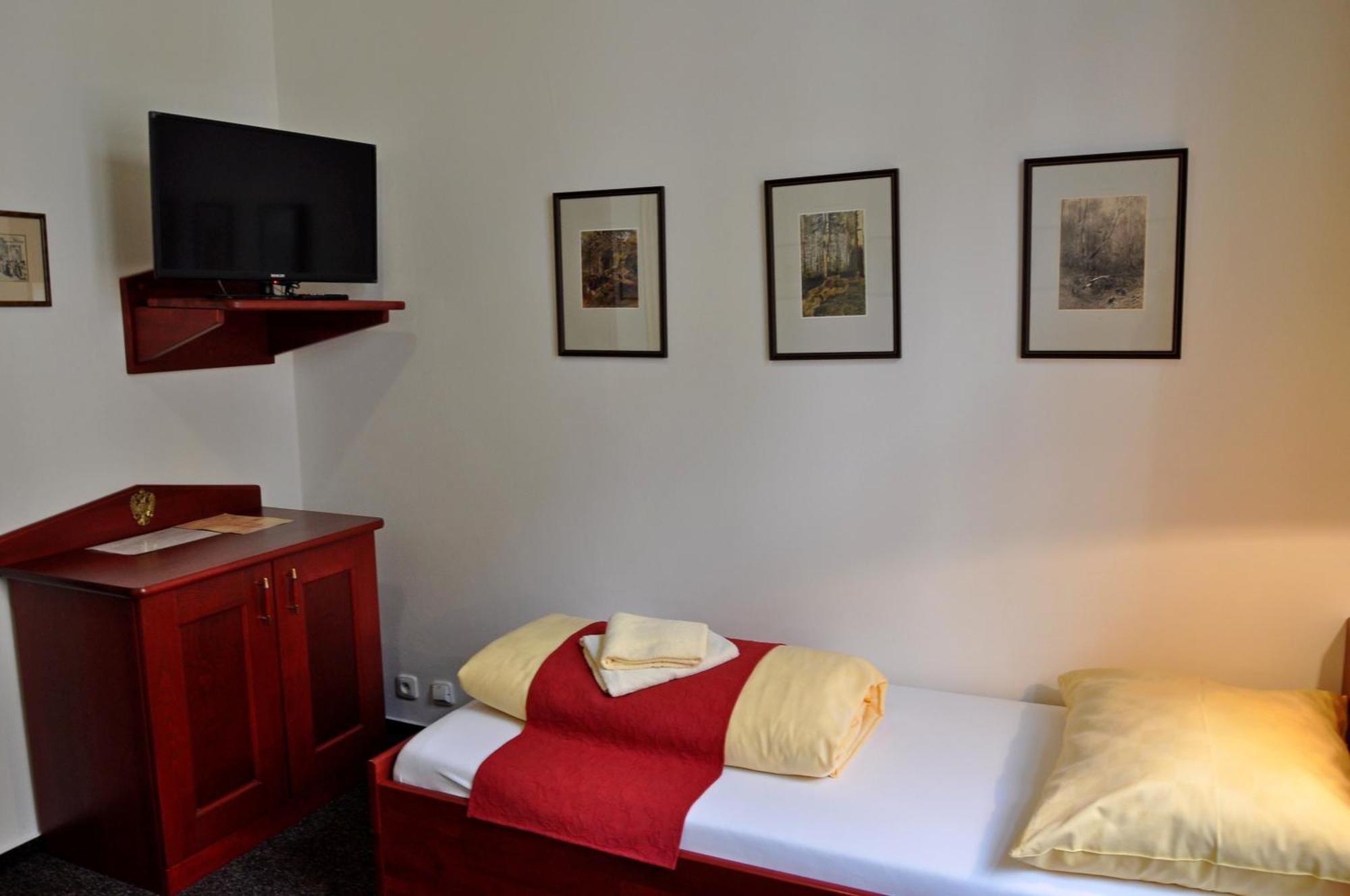 Hotel Cisar Ferdinand 洛克特 客房 照片