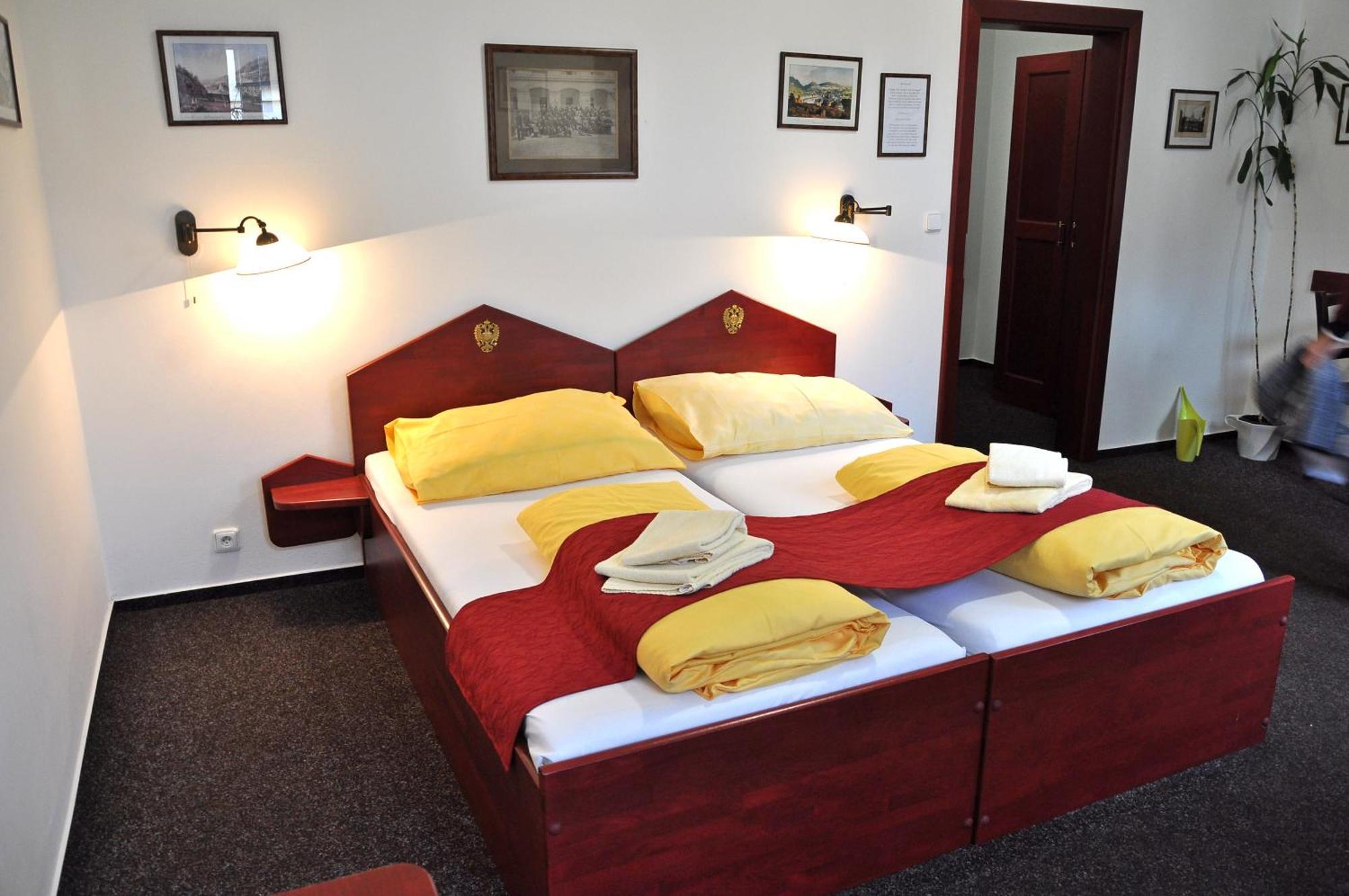 Hotel Cisar Ferdinand 洛克特 客房 照片